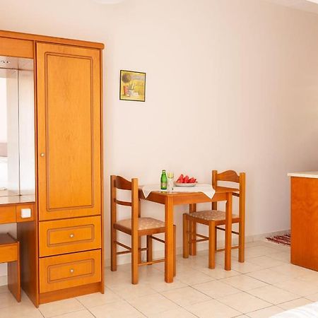 Houmis Apts & Studios Agios Georgios Pagon Zewnętrze zdjęcie