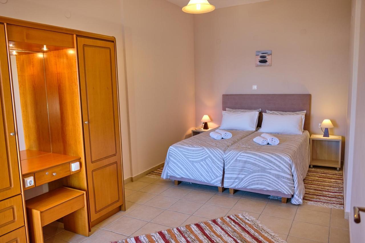 Houmis Apts & Studios Agios Georgios Pagon Zewnętrze zdjęcie